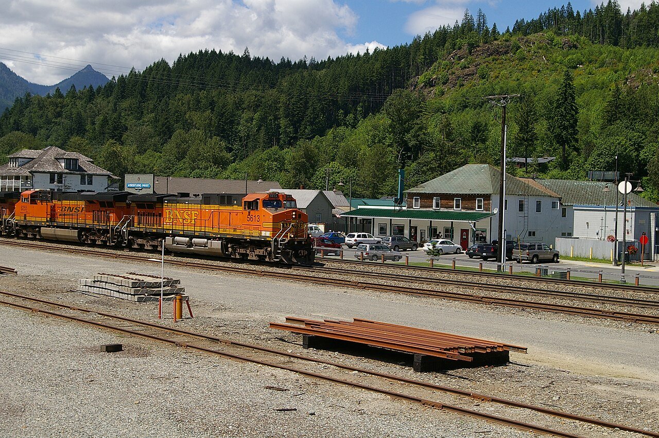 Cascade Inn and the railway through Skykomish in Skykomish, Washington